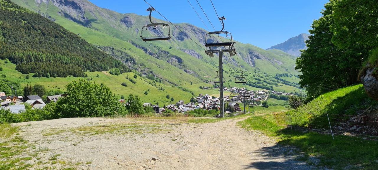 Agreable Appartement De 6 Pers Au Pieds Des Pistes ,Wifi Gratuit A Saint-Sorlin-D'Arves Labelise 3 Etoiles Au Gite De France Bagian luar foto